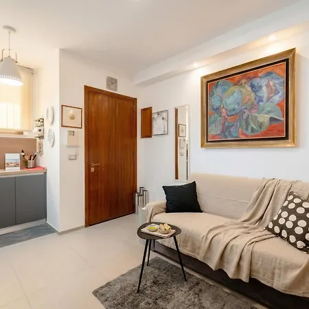 Elena's Garden Luxury 3*